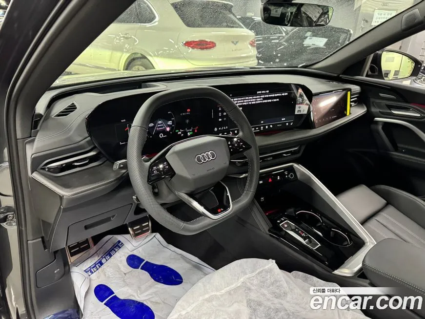 Audi Q5 2025 из KR, фото 8