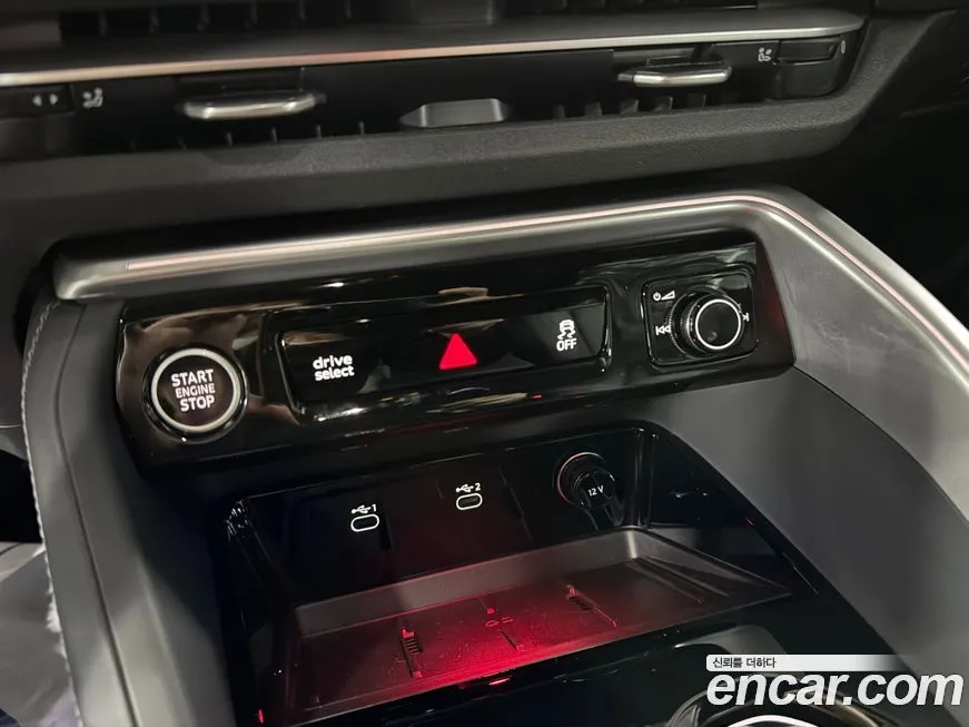 Audi Q5 2025 из KR, фото 6