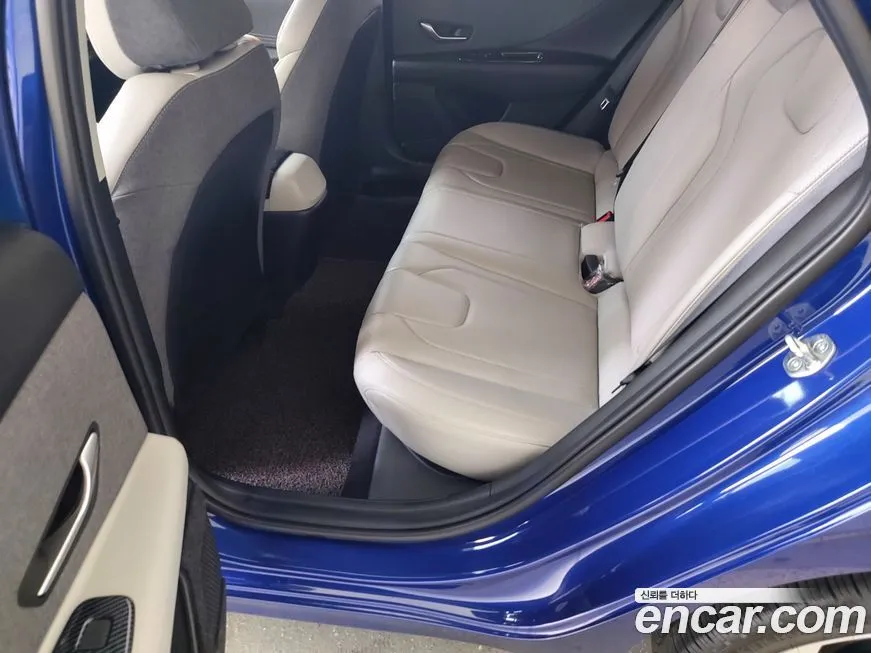 Hyundai AVANTE — фото 2