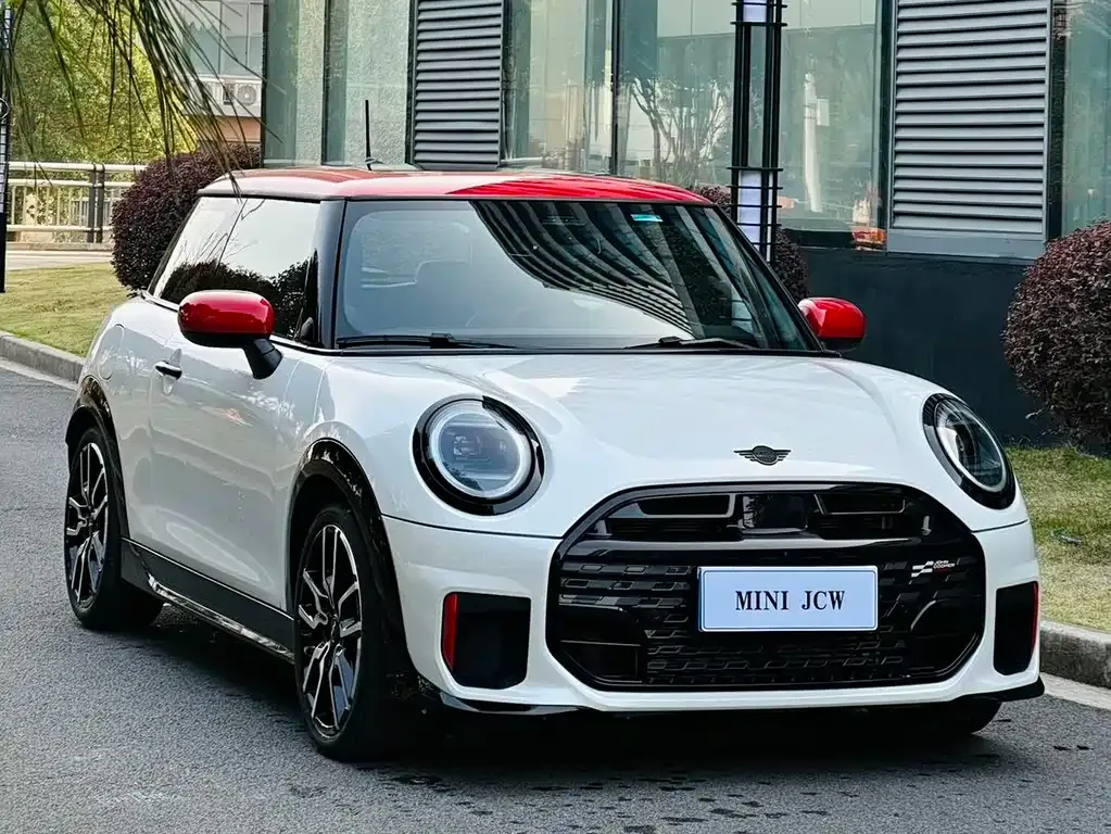 MINI JCW (John Cooper Works) — фото 9