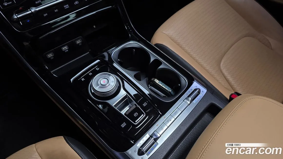 Kia Carnival — фото 10