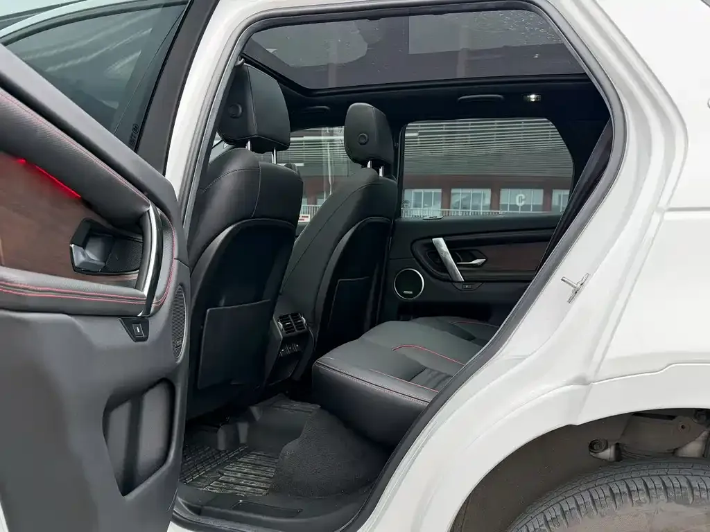 Land Rover Discovery Sport Hybrid — фото 7