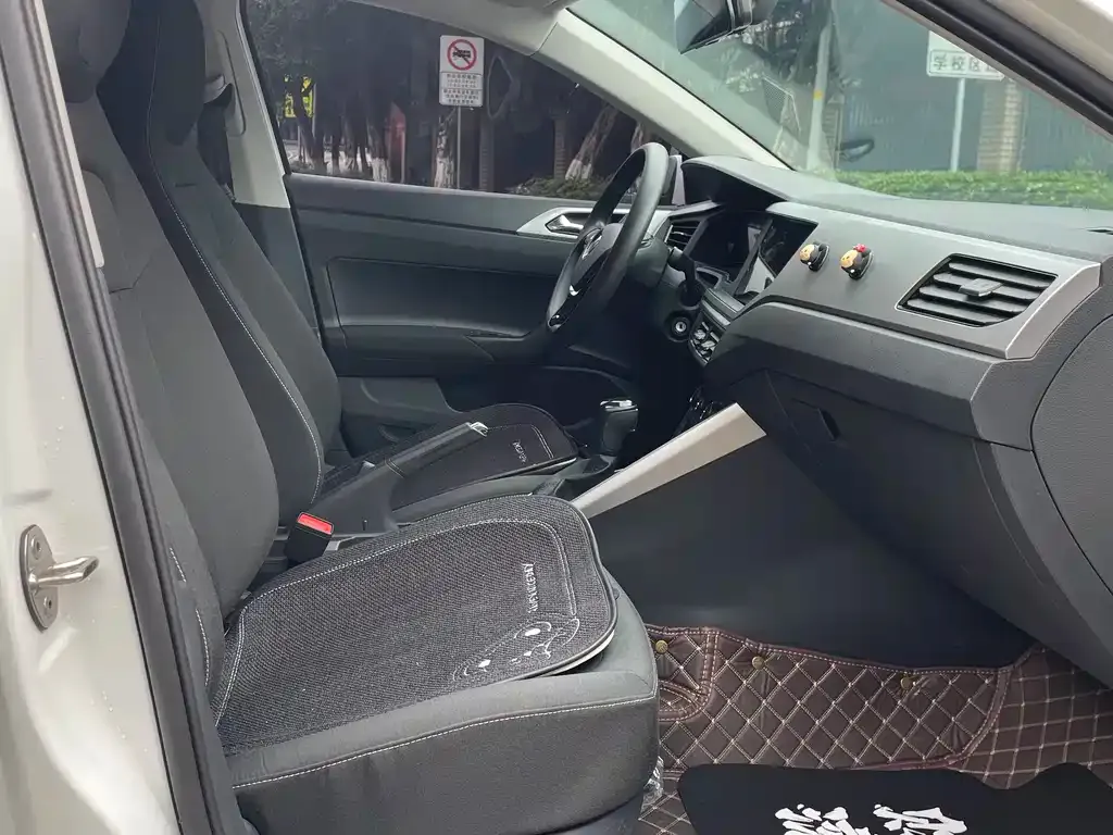 Volkswagen Polo 2023 из CN, фото 10