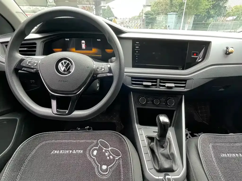 Volkswagen Polo 2023 из CN, фото 5