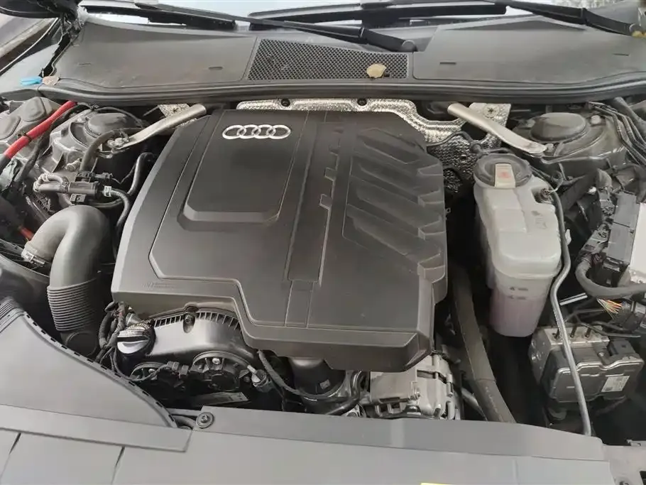Audi A7L 2023 из CN, фото 5