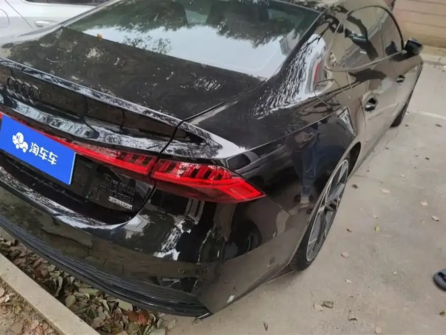 Audi A7L 2023 из CN, фото 10