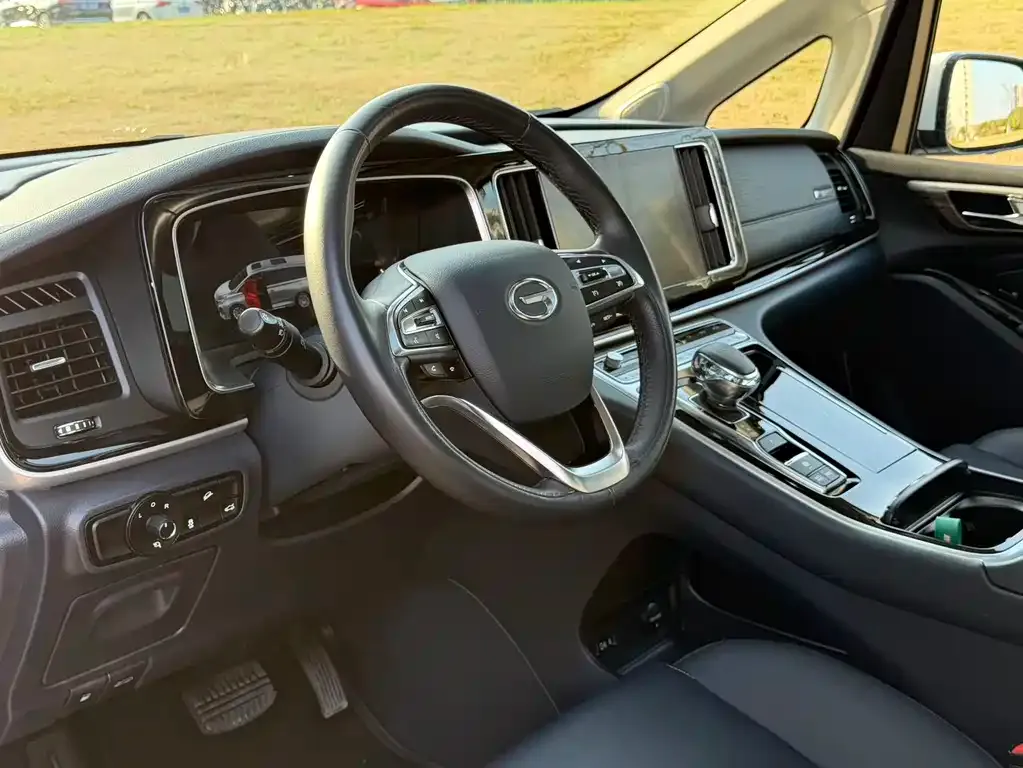 GAC Motor Trumpchi M8 — фото 3