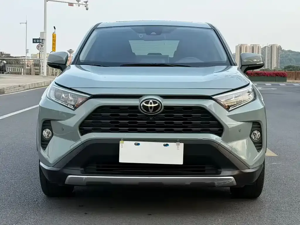 Toyota RAV4 2021 из CN, фото 2