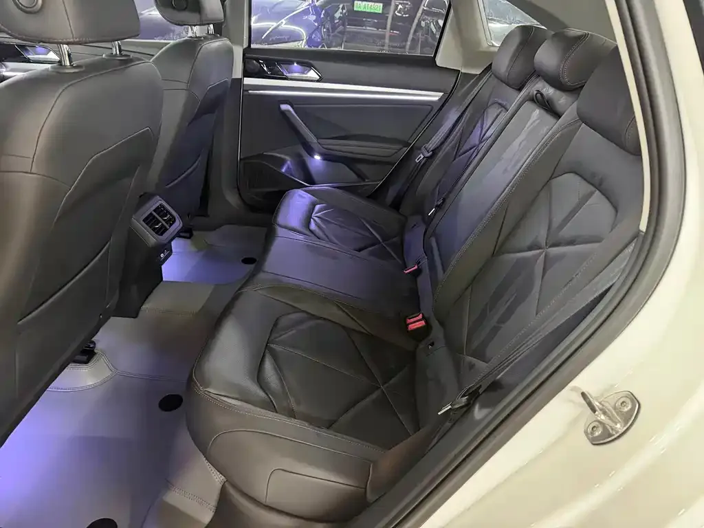 Volkswagen Lavida 2024 из CN, фото 2