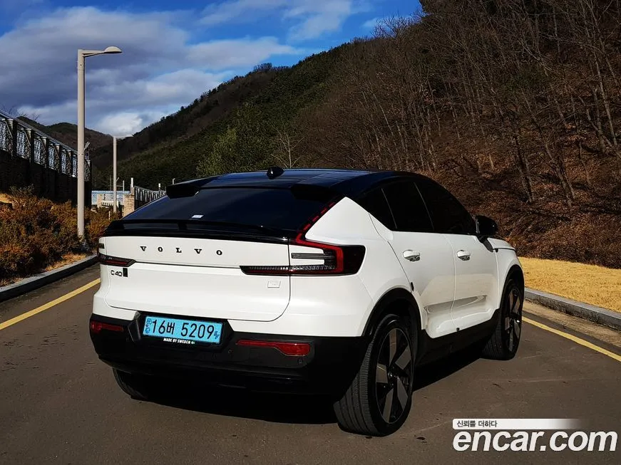 Volvo C40 2022 из KR, фото 6