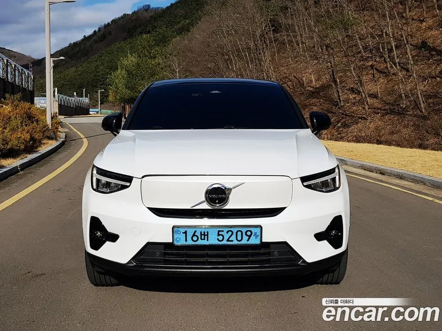 Volvo C40 2022 из KR, фото 5