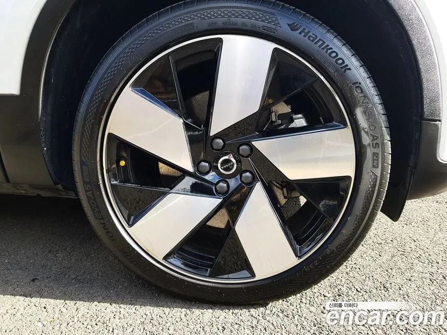 Volvo C40 2022 из KR, фото 8