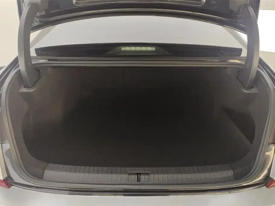 Volkswagen Passat — фото 3