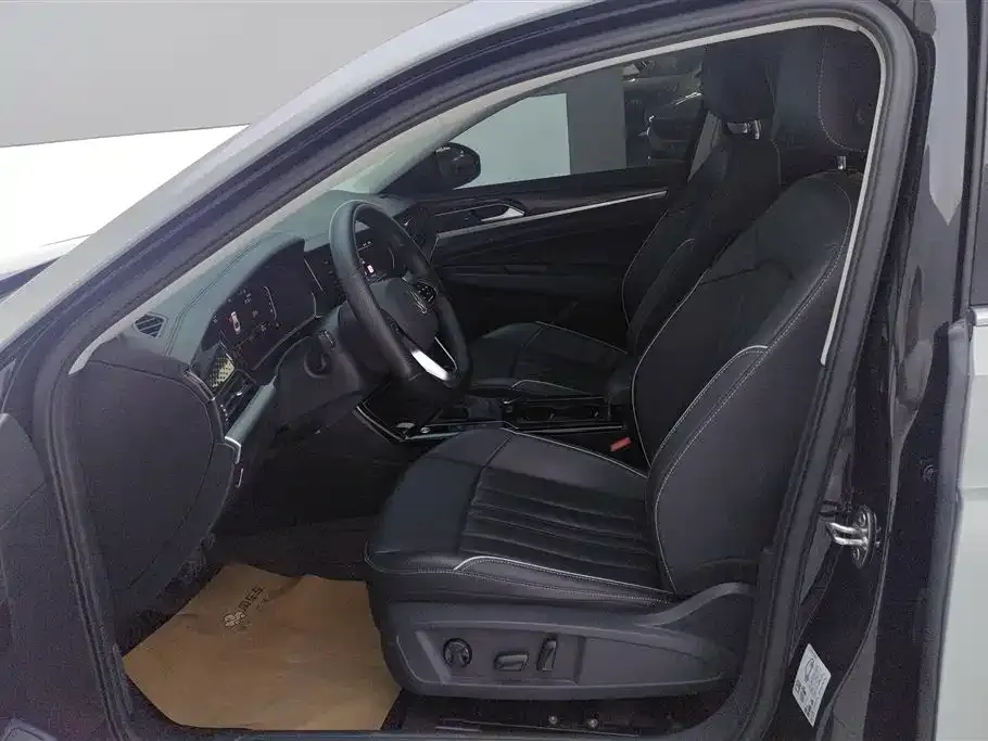 Volkswagen Passat — фото 10