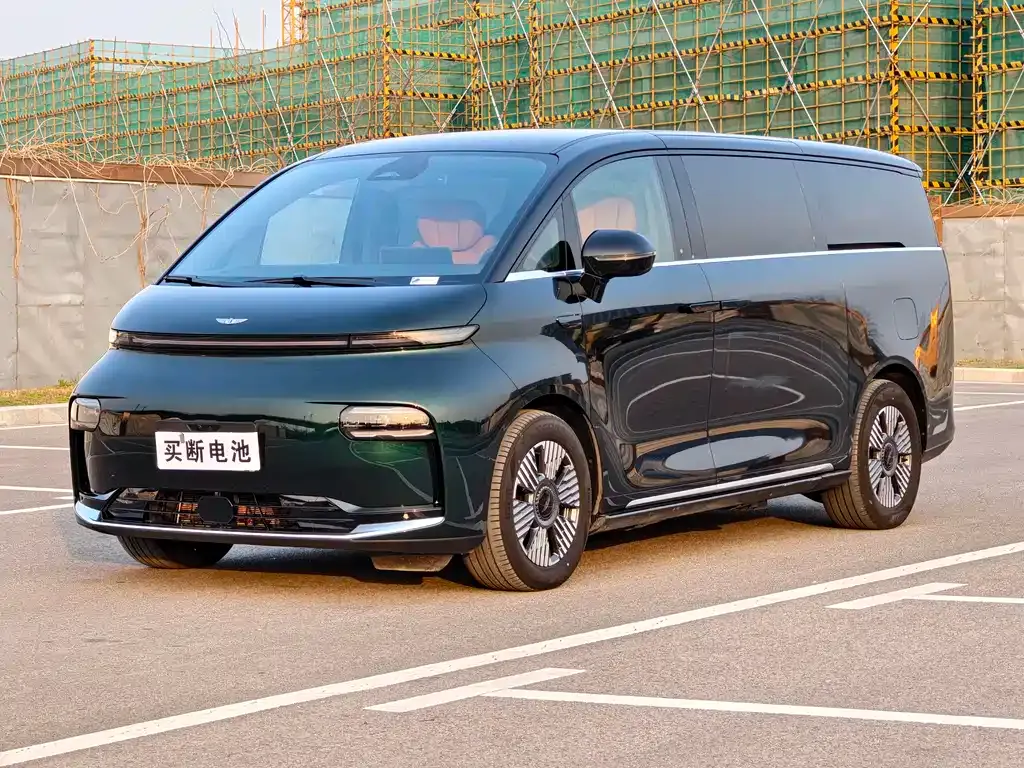 Geely Yizhen L380 2025 из CN, фото 1