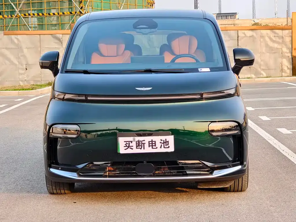 Geely Yizhen L380 2025 из CN, фото 5