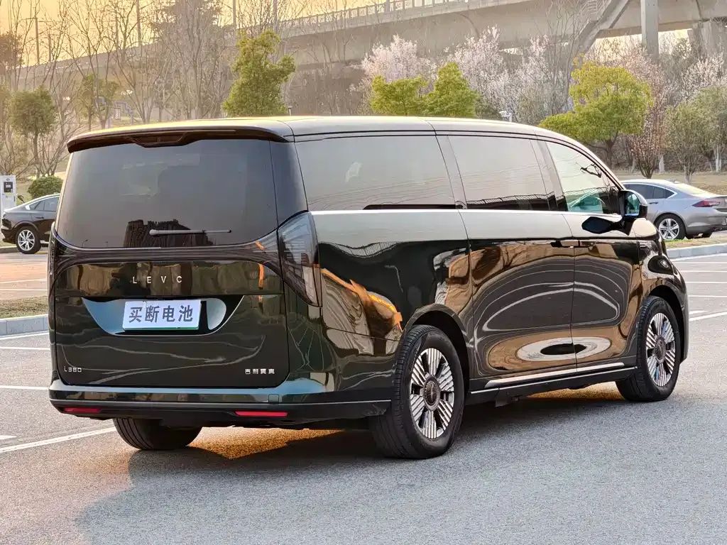 Geely Yizhen L380 2025 из CN, фото 7