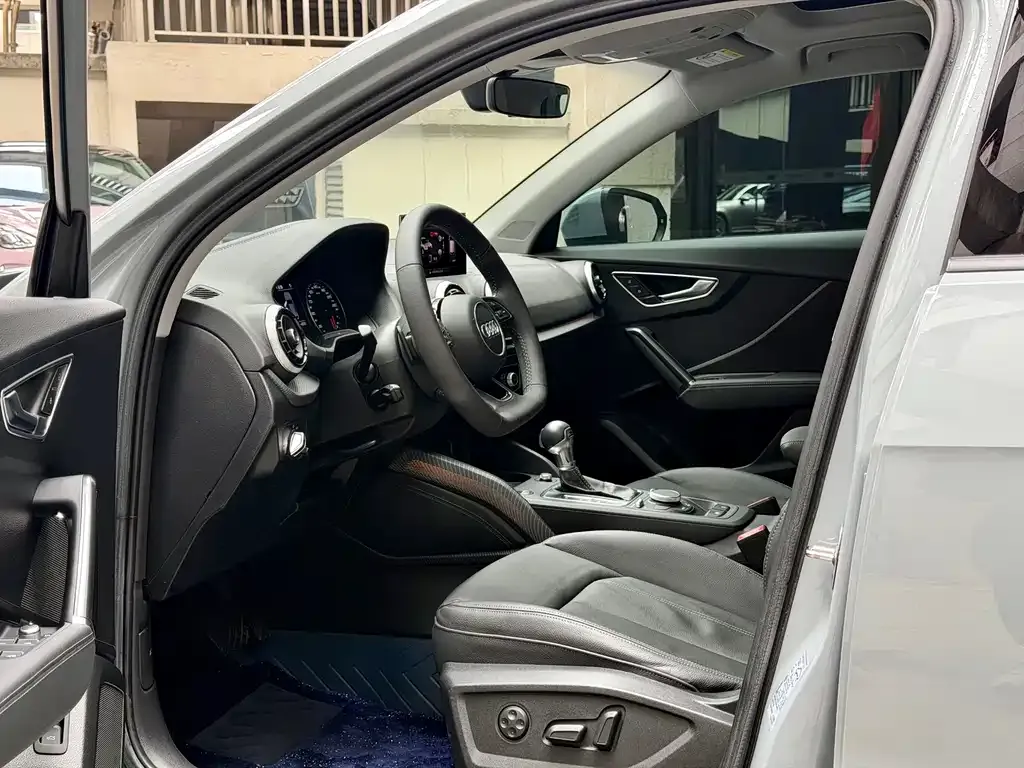 Audi Q2L 2022 из CN, фото 5