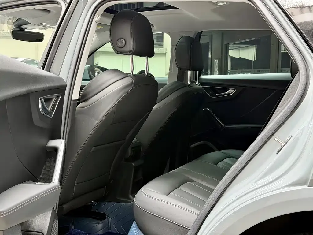 Audi Q2L 2022 из CN, фото 7