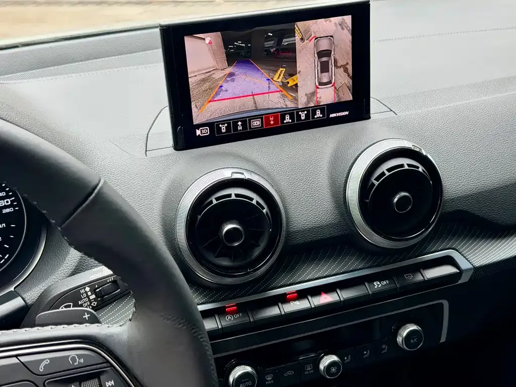 Audi Q2L 2022 из CN, фото 9