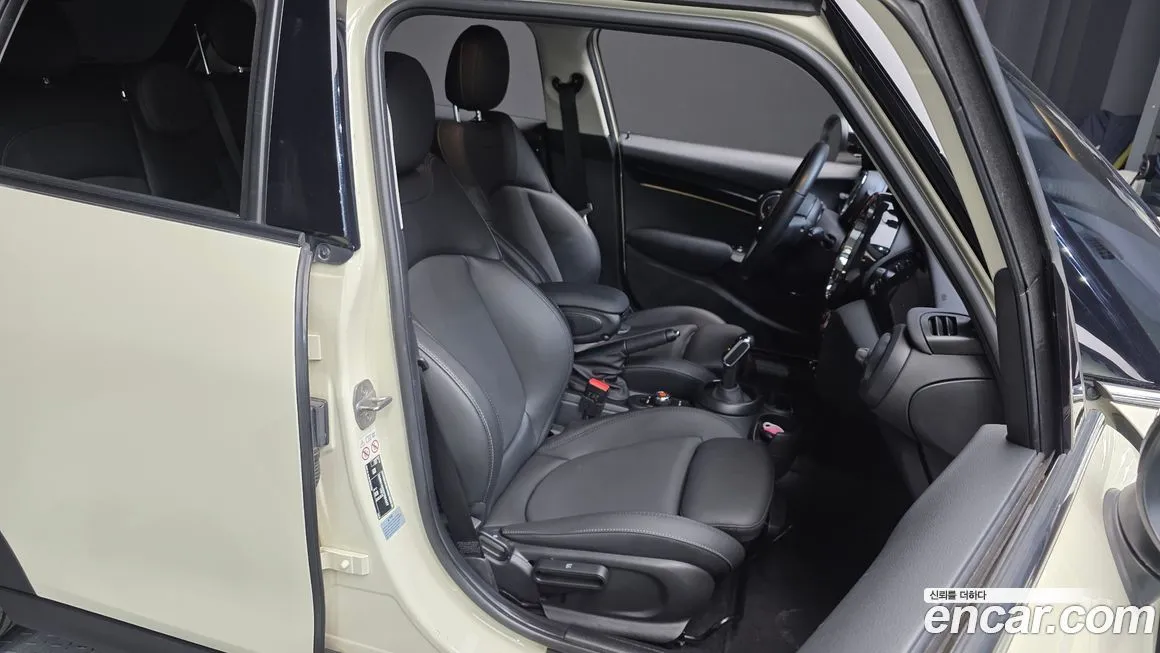 Mini Cooper 2023 из KR, фото 7