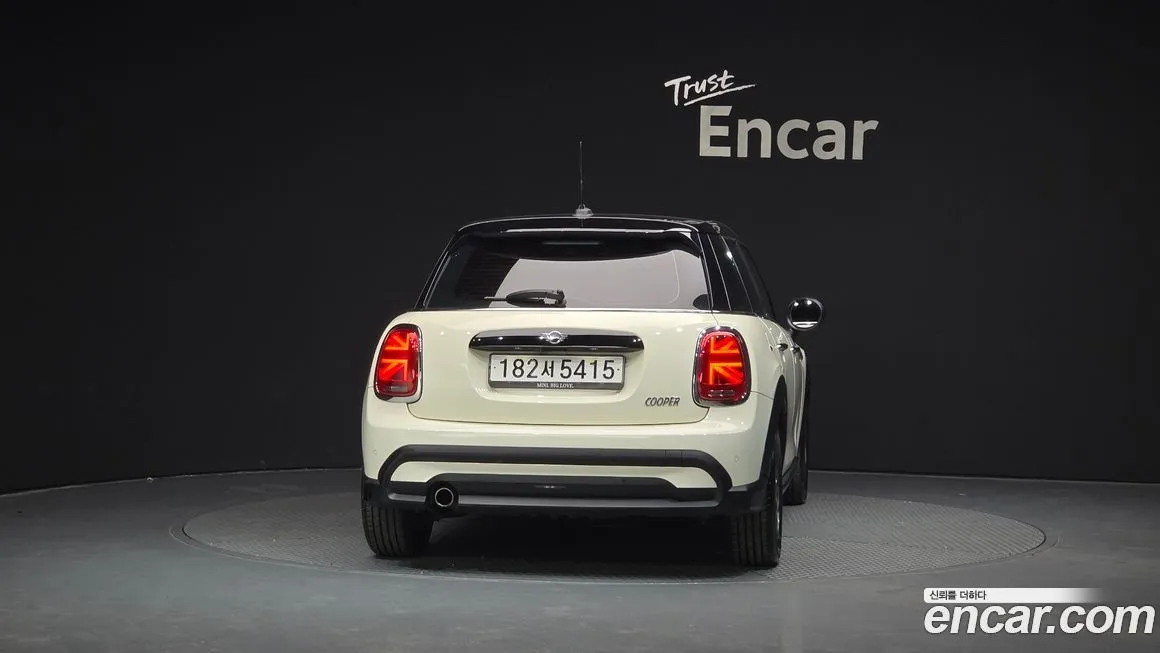 Mini Cooper 2023 из KR, фото 4