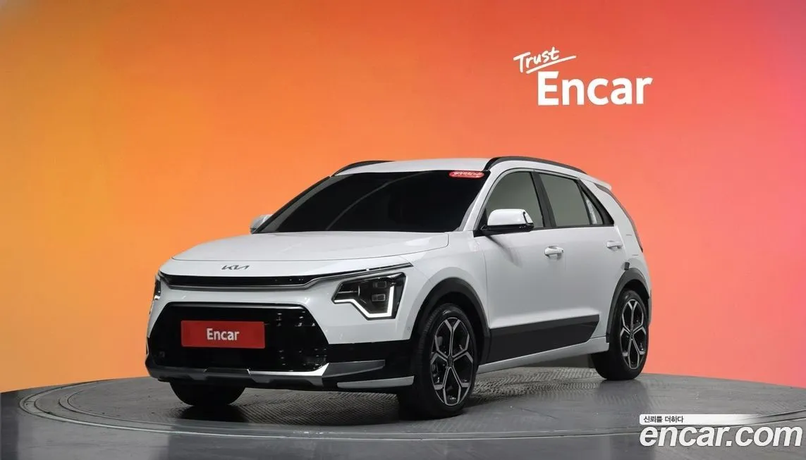 Kia Niro — фото 1