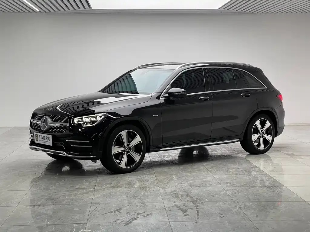 Mercedes-Benz GLC — фото 1