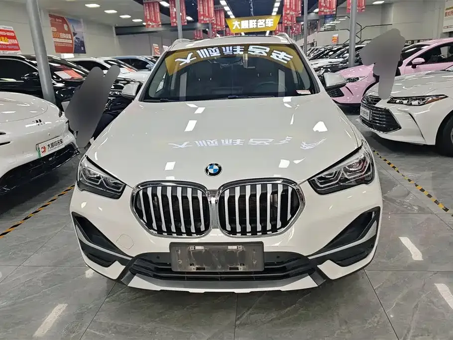 BMW X1 — фото 9