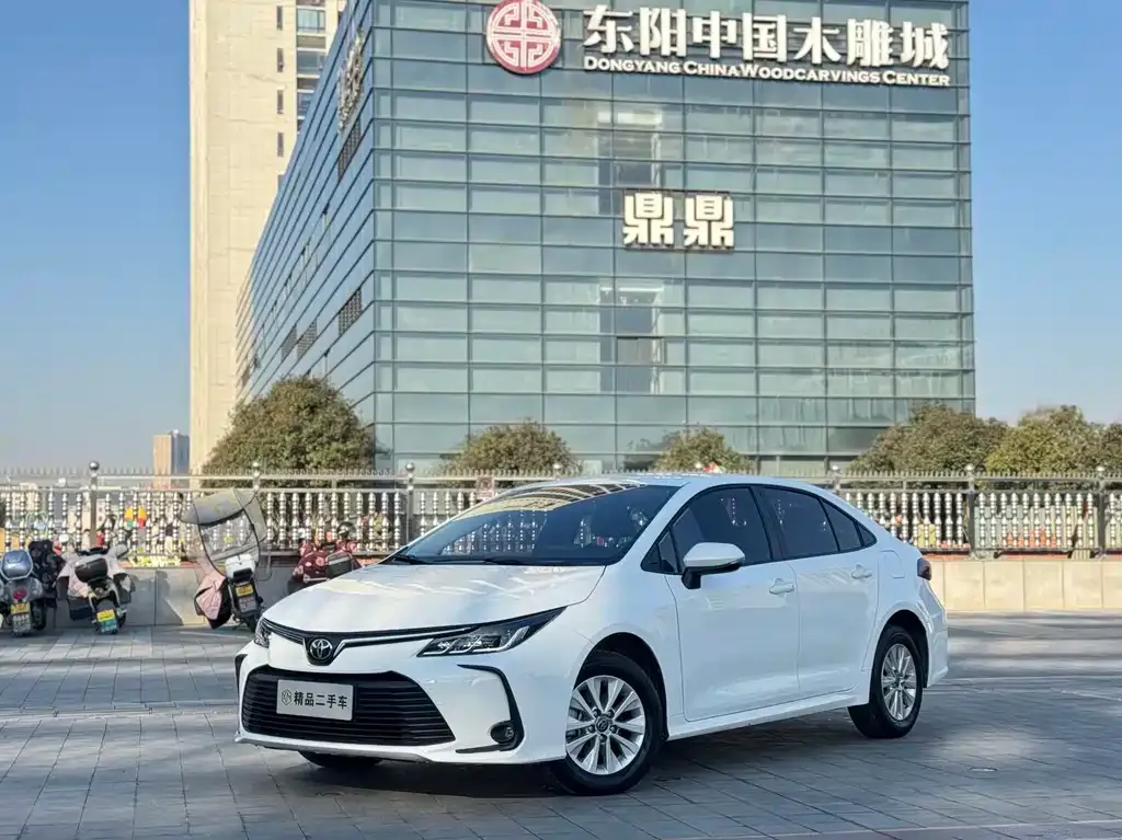 Toyota Corolla 2025 из CN, фото 1