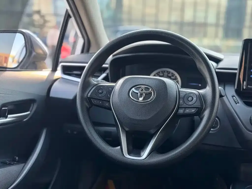 Toyota Corolla 2025 из CN, фото 8