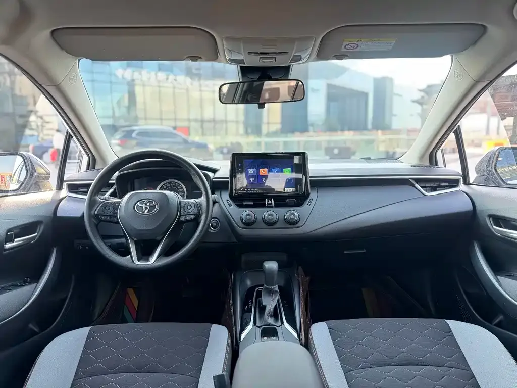 Toyota Corolla 2025 из CN, фото 9