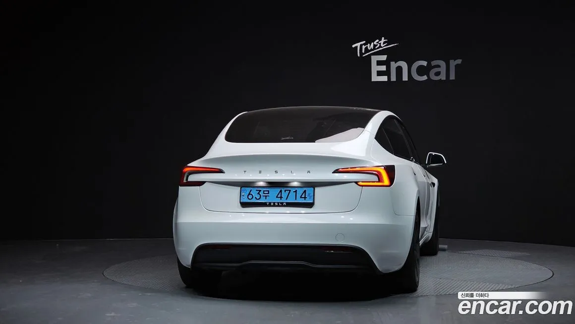Tesla Model 3 — фото 2