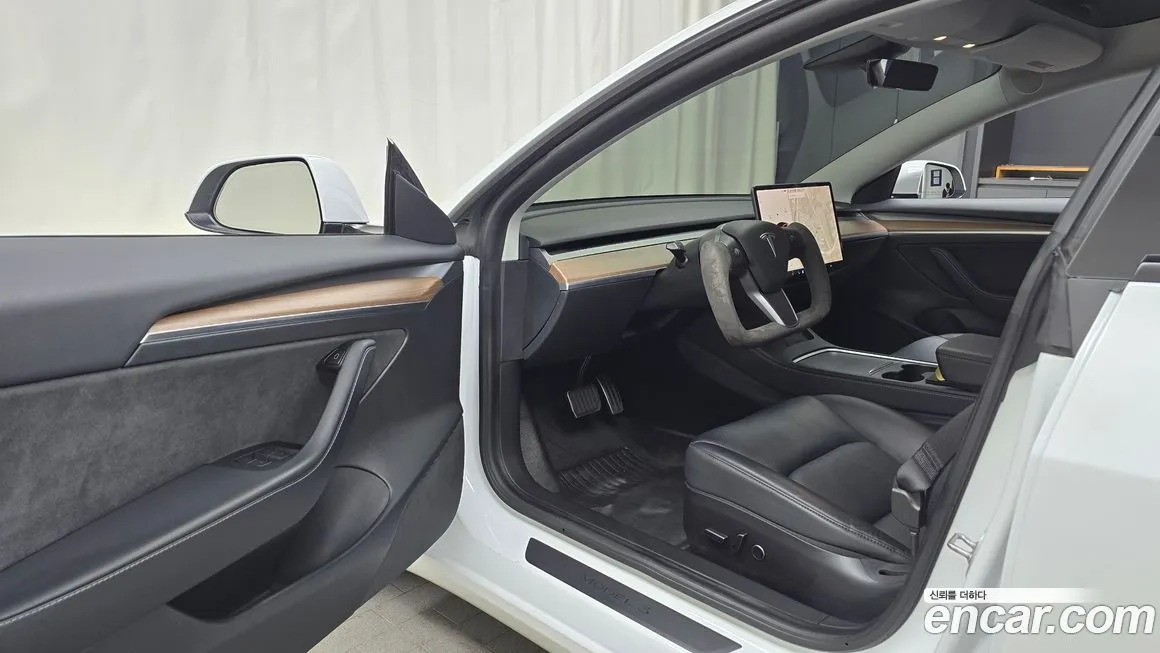 Tesla Model 3 2021 из KR, фото 3