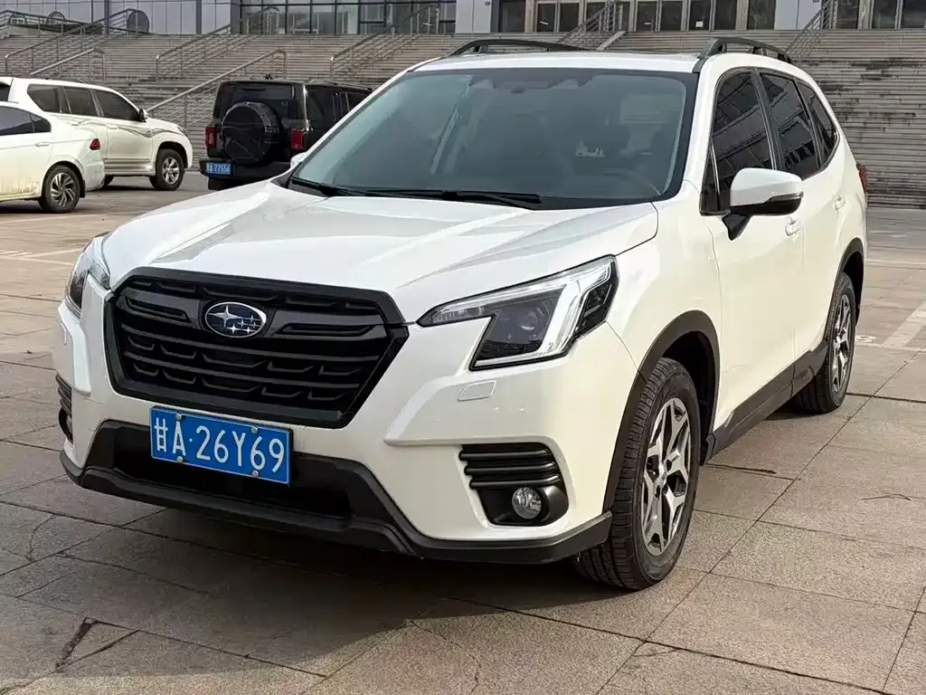 Subaru Forester 2023 из CN, фото 5