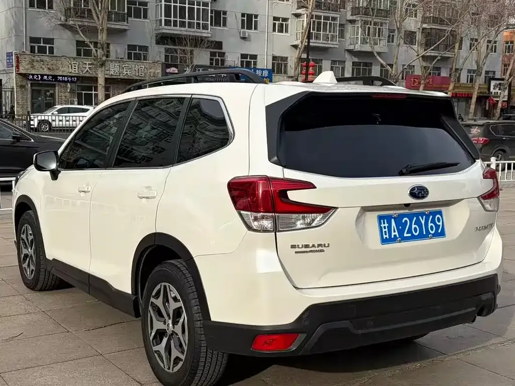 Subaru Forester 2023 из CN, фото 8