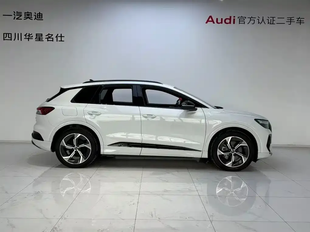 Audi Q4 e-tron — фото 3
