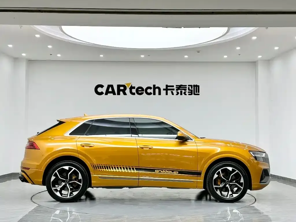 Audi Q8 — фото 10