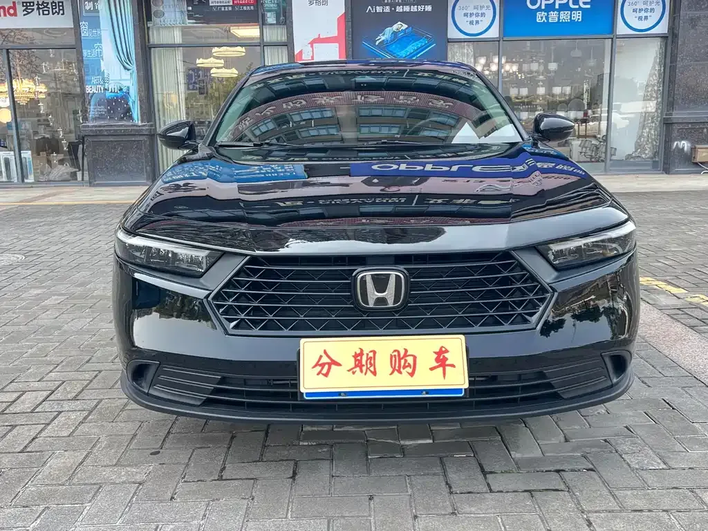 Honda Accord — фото 1