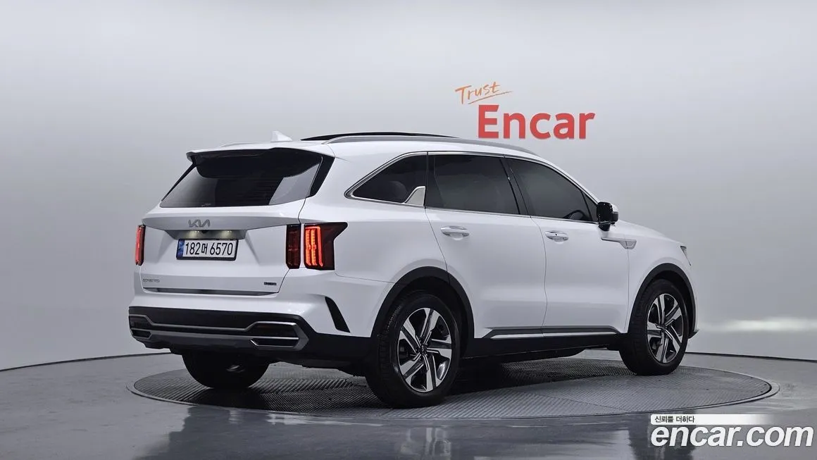 Kia Sorento — фото 4