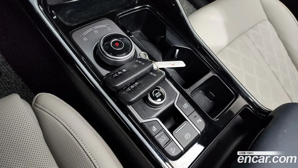 Kia Sorento — фото 9