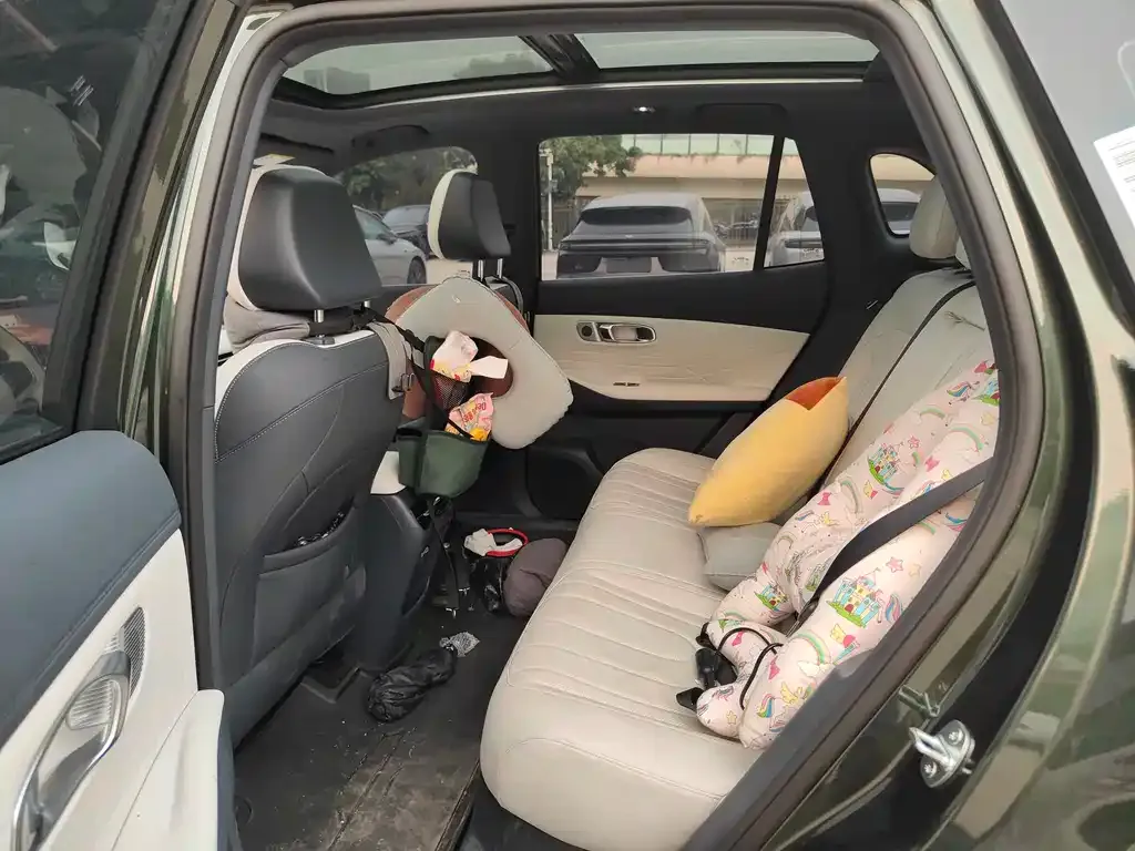 Geely 银河星舰7 2025 из CN, фото 3