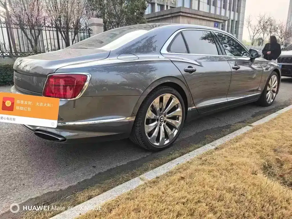 Bentley Flying Spur 2022 из CN, фото 9