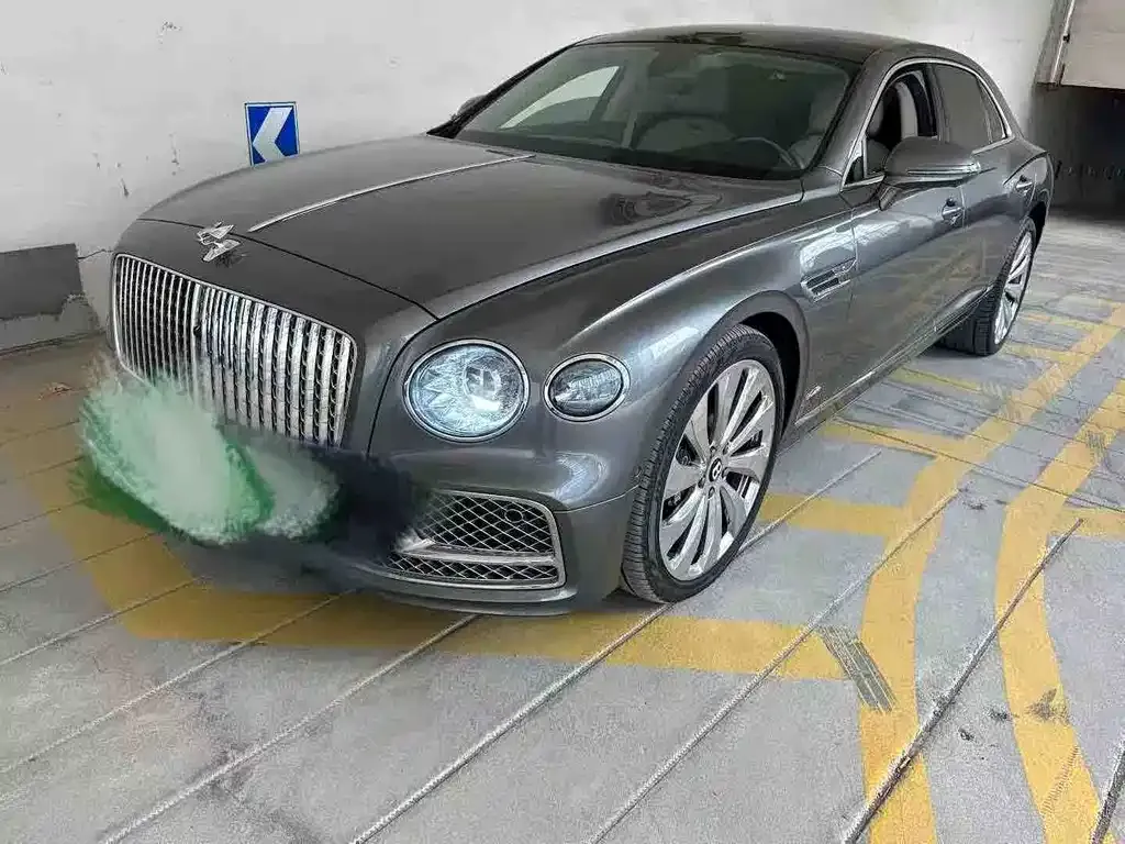 Bentley Flying Spur 2022 из CN, фото 5