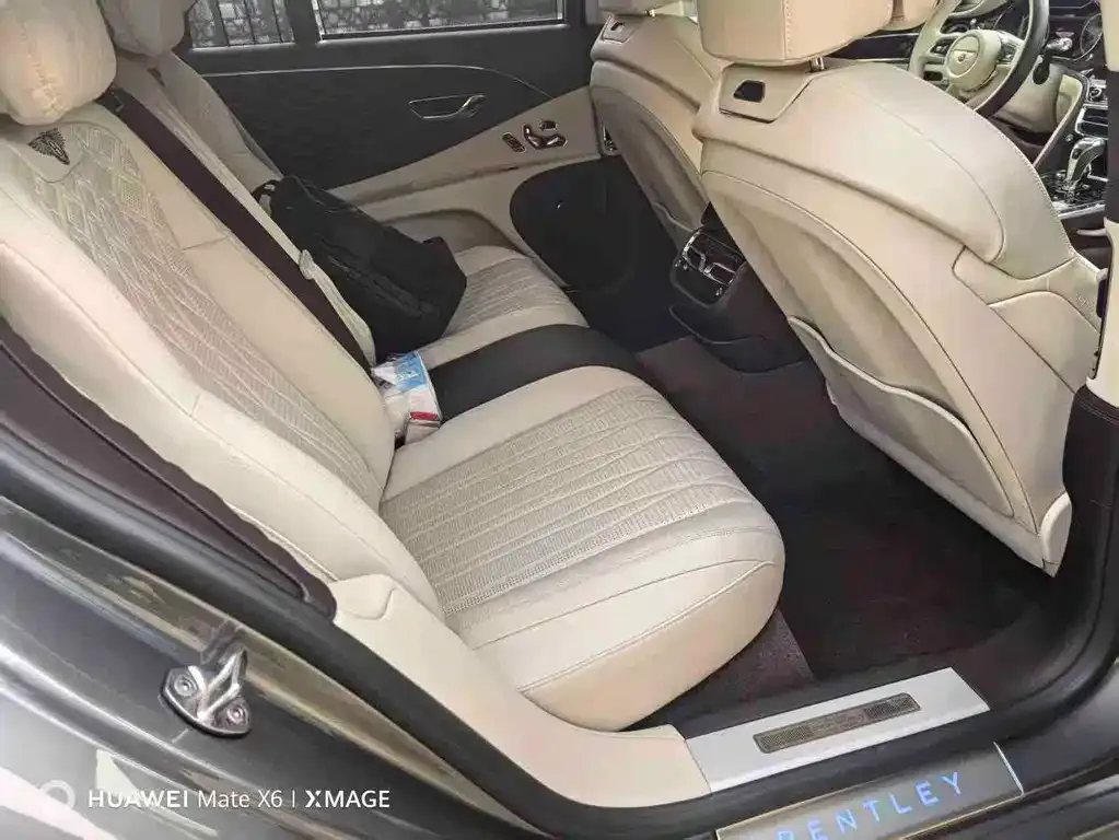 Bentley Flying Spur 2022 из CN, фото 4