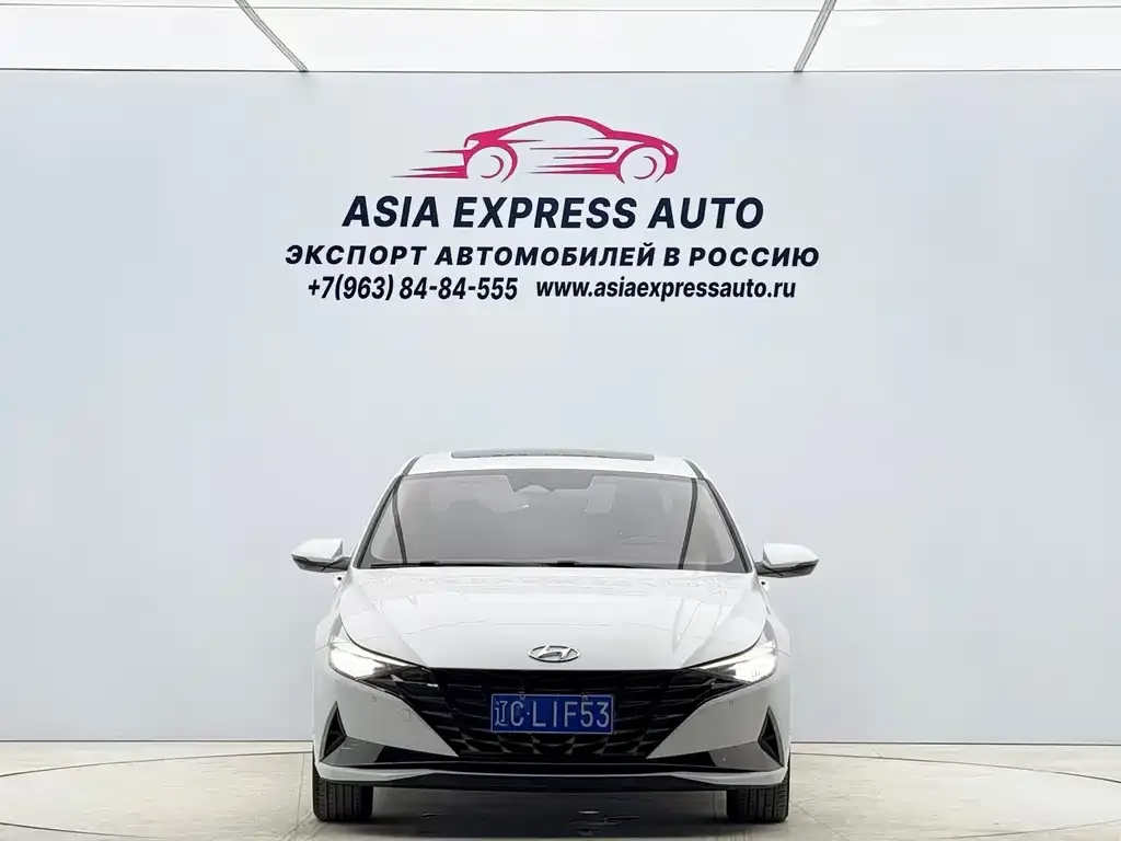 Hyundai Elantra — фото 3