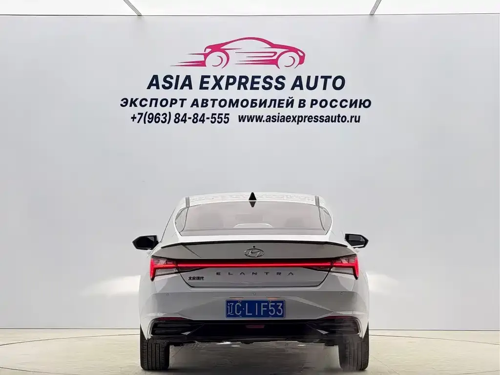 Hyundai Elantra — фото 8