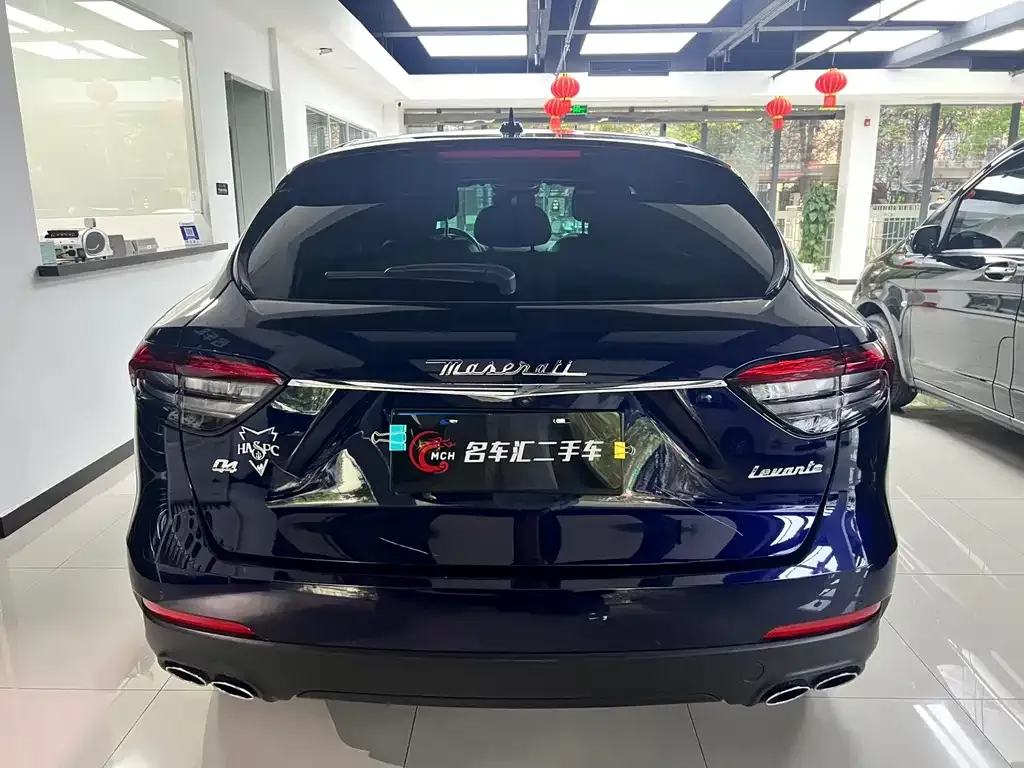 Maserati Levante — фото 2