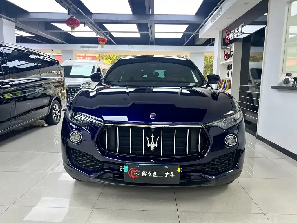Maserati Levante — фото 5