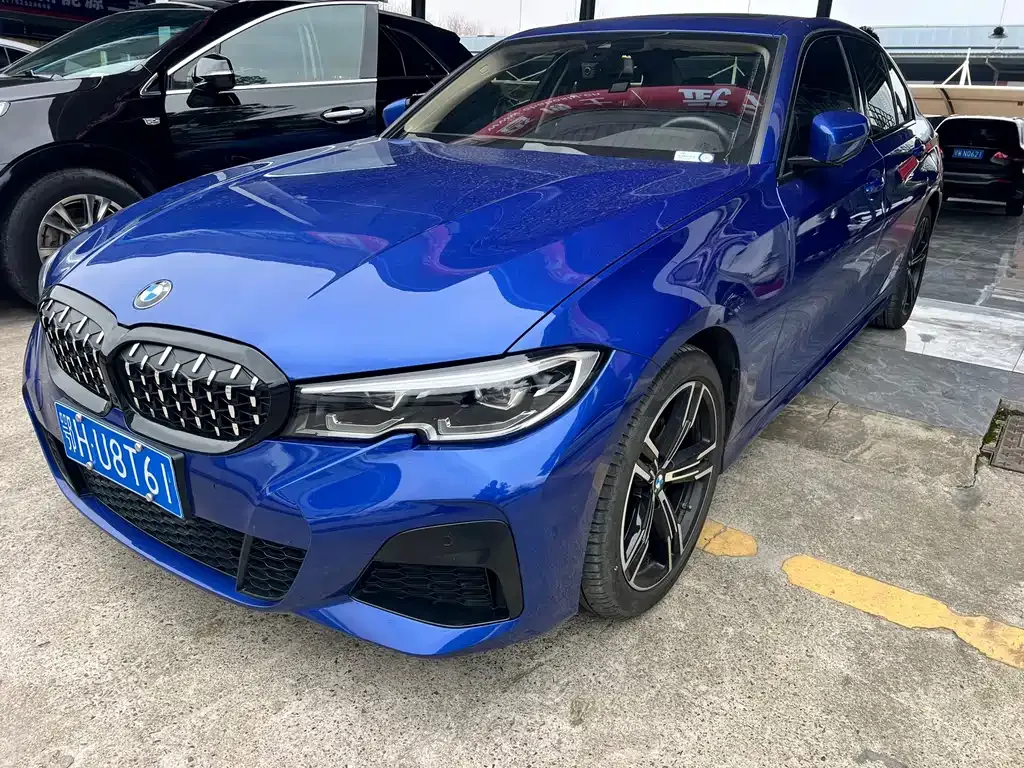 BMW 3 Series 2022 из CN, фото 1